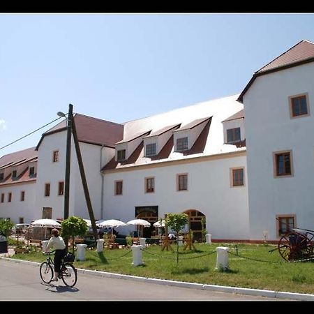 Hotel Rittergut Droeschkau Droschkau Esterno foto